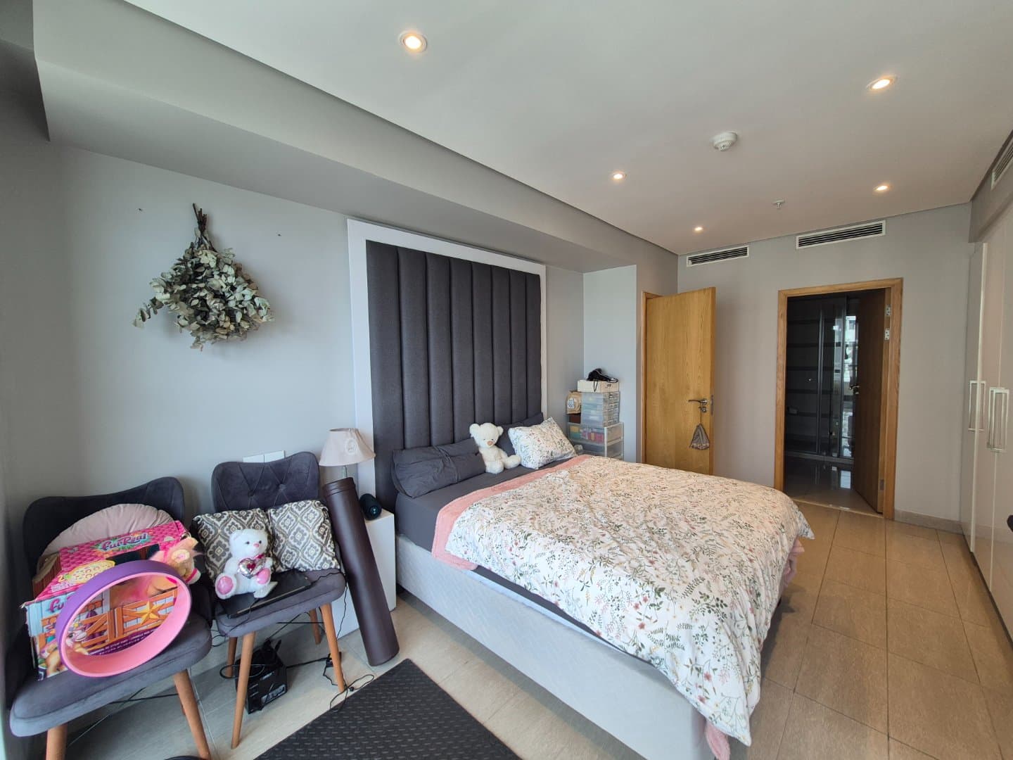 3 Bedroom Apartment / flat for sale in Umhlanga Central - 6 Lagoon Drive - View 4