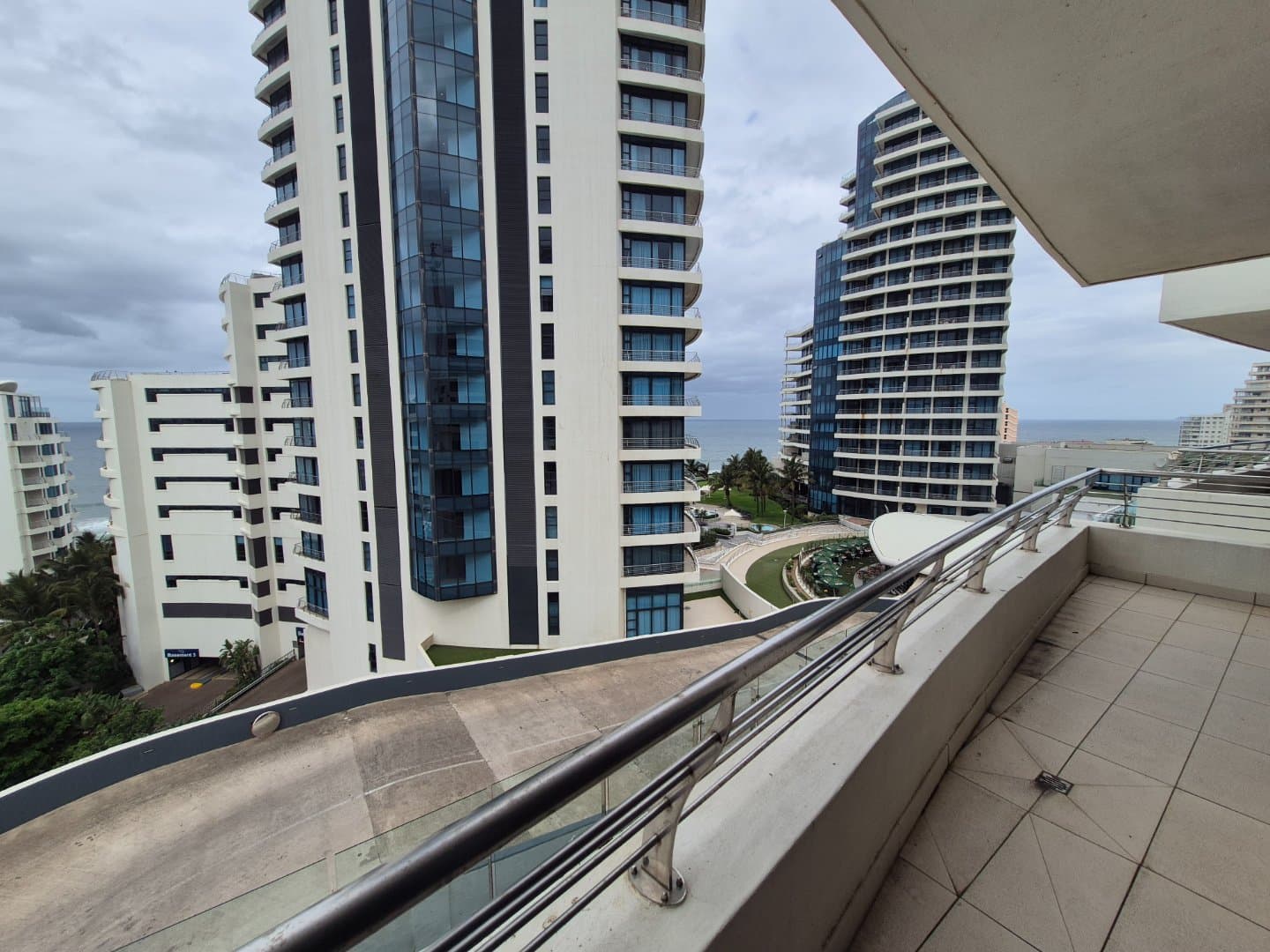 3 Bedroom Apartment / flat for sale in Umhlanga Central - 6 Lagoon Drive - View 2