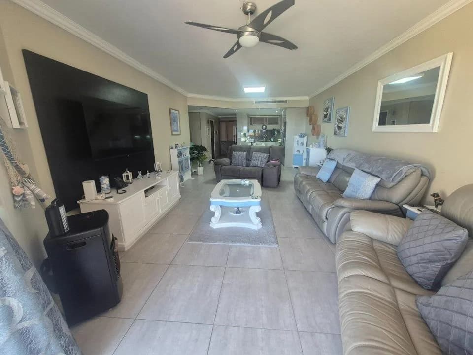 2 Bedroom Apartment / flat for sale in Umhlanga Central - 24 Lagoon Drive - View 3