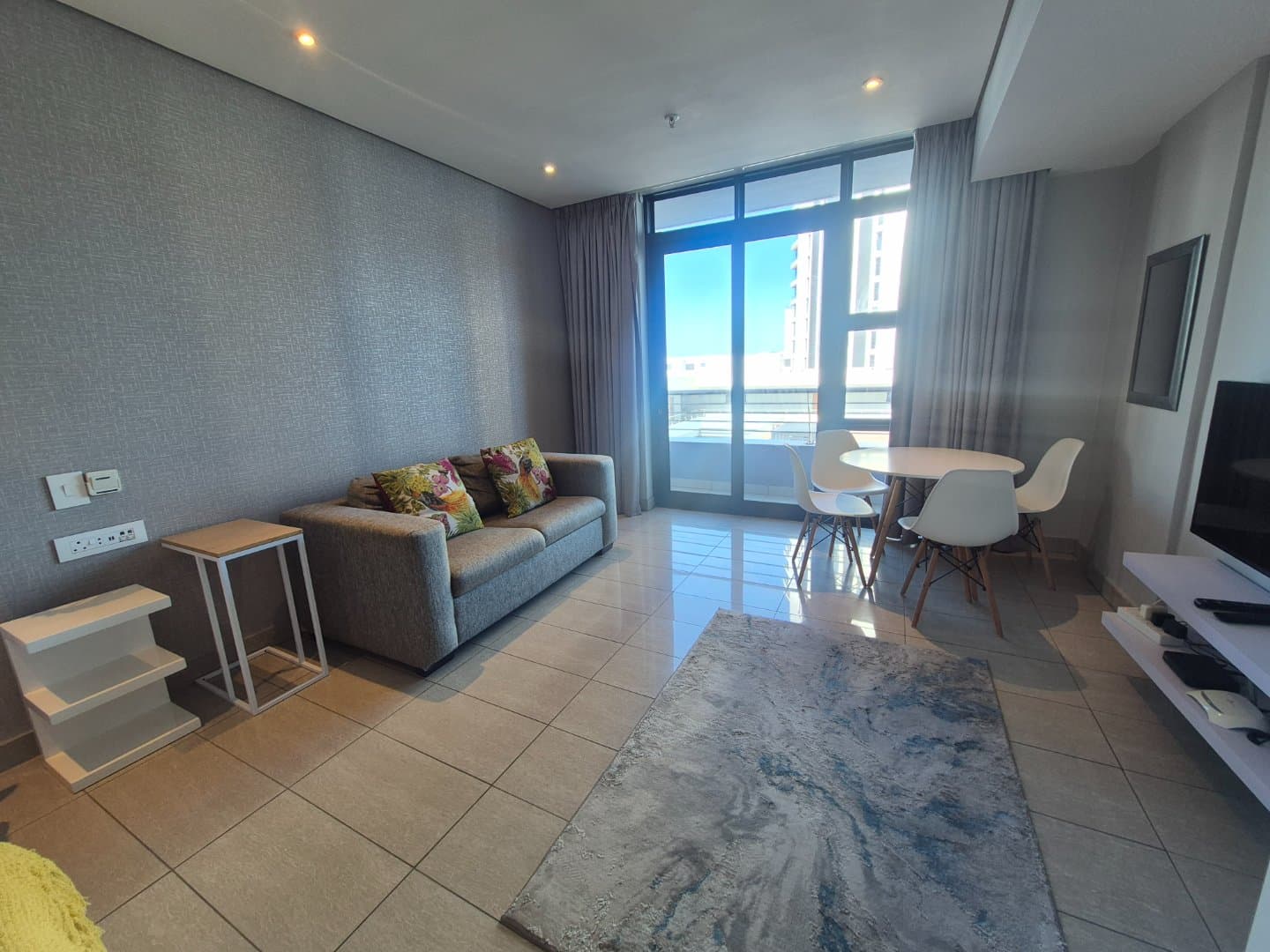 0.5 Bedroom Apartment / flat to rent in Umhlanga Central - View 5